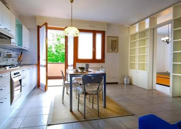 Ur-nest Fantin * Bolonia